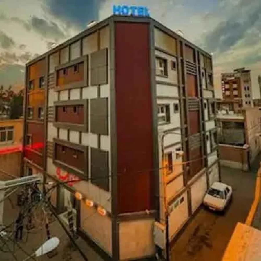 هتل ایرانا